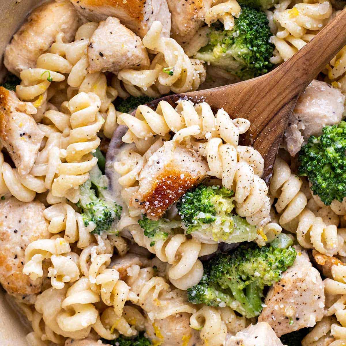 Chicken and Broccoli Pasta with Lemon Parmesan Cream Sauce