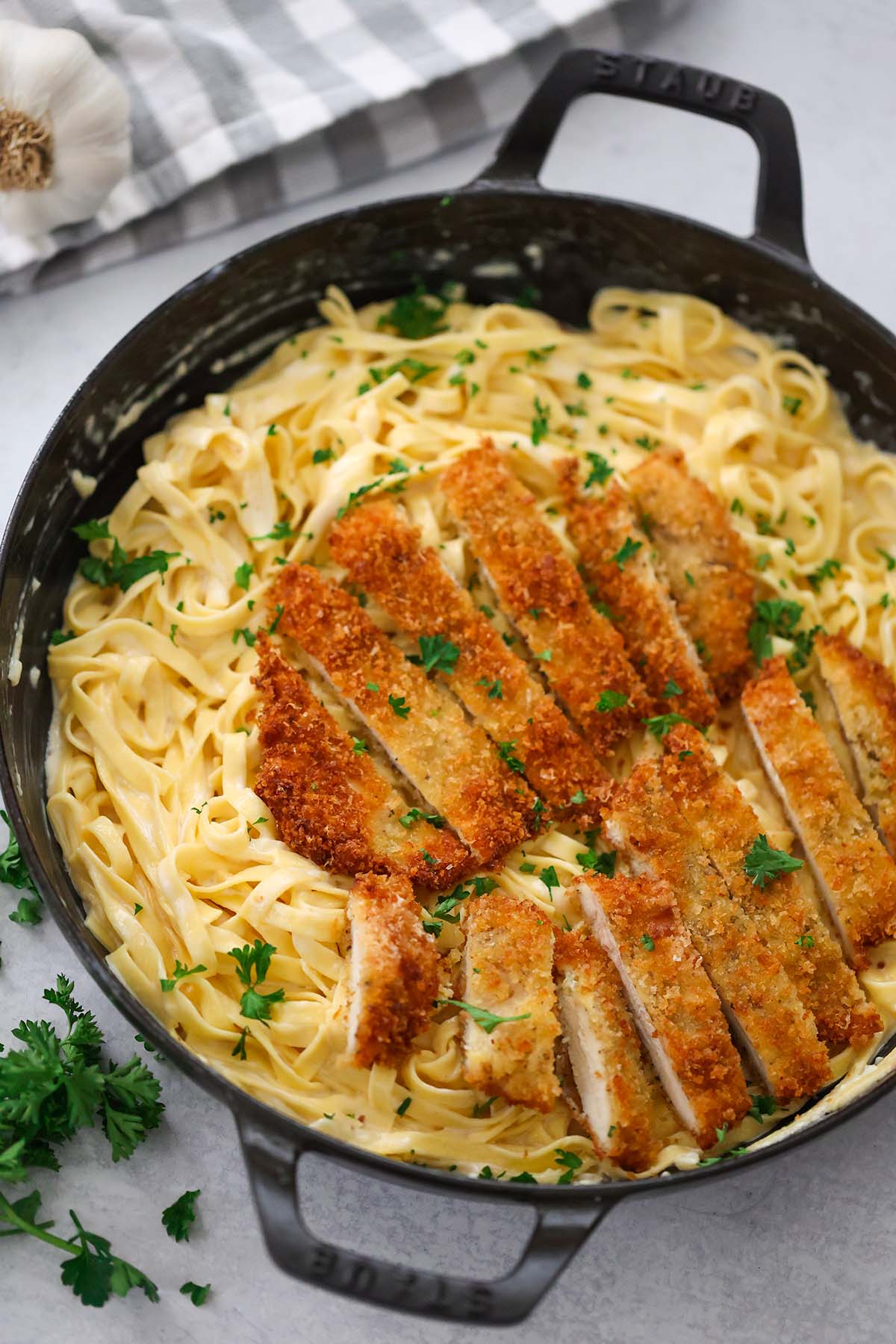 Crispy Chicken Fettuccine Alfredo with Creamy Parmesan Pasta