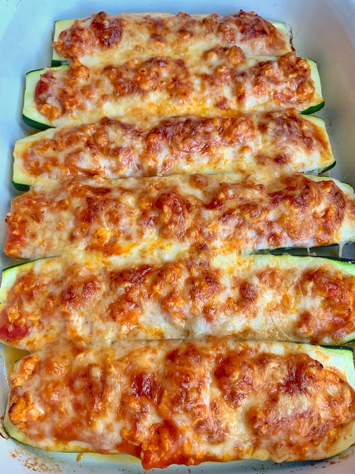 Chicken Parmesan Stuffed Zucchini Boats: A Quick and Cheesy Low Carb Meal