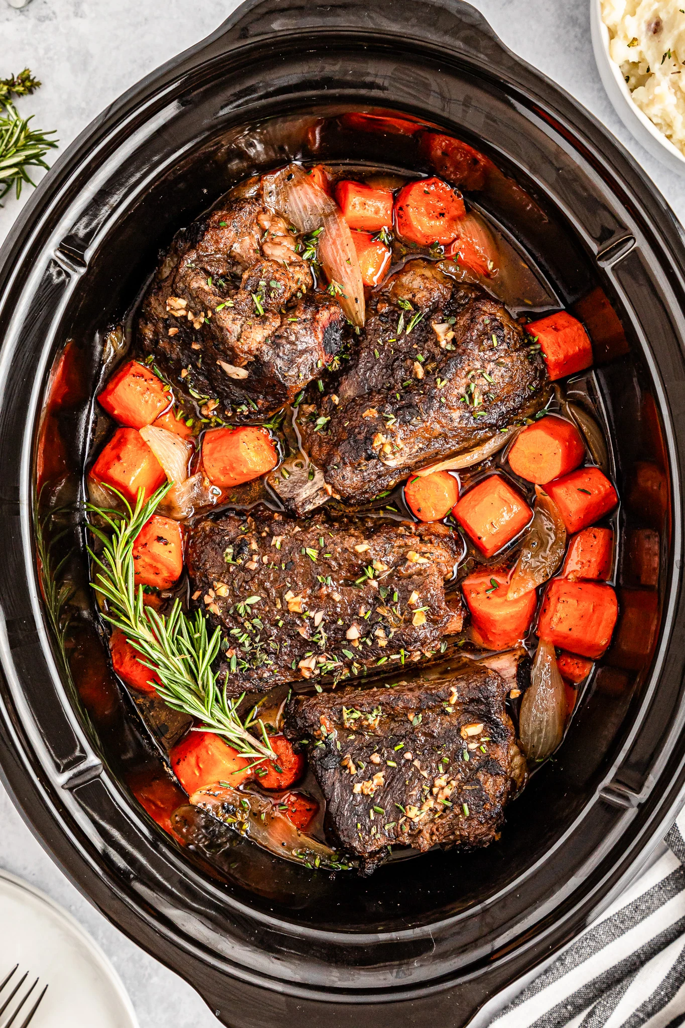 Slow Cooker Short Ribs with Herb Beef Gravy and Carrots