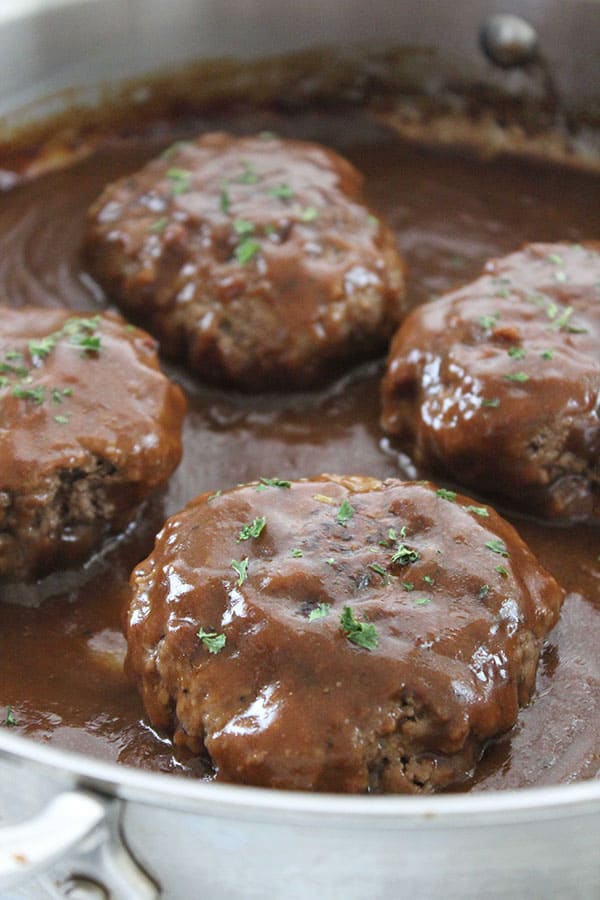 Simple Salisbury Steak: Quick Comfort Food for Weeknight Dinners