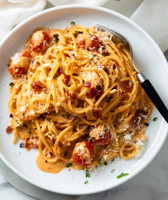 Creamy Bacon Pasta with Garlic, Parmesan, and Cherry Tomatoes